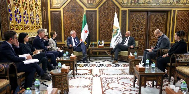 وزير الطوارئ السوري يبحث مع الاتحاد الأوروبي سبل تذليل عقبات عودة اللاجئين وتقديم الدعم