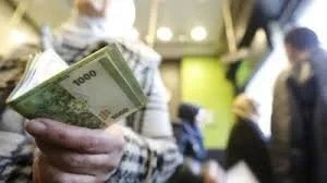 خبير قانوني: زيادة الرواتب خلال شهرين ضرورة والتحول للدعم النقدي يتطلب بيانات دقيقة