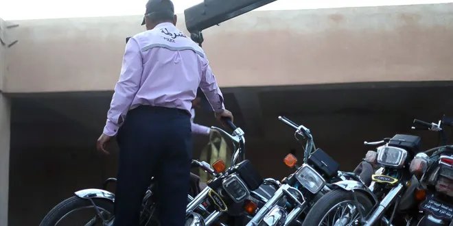 حملة مرورية مكثفة في دير الزور تسفر عن مصادرة عشرات الدراجات النارية المخالفة