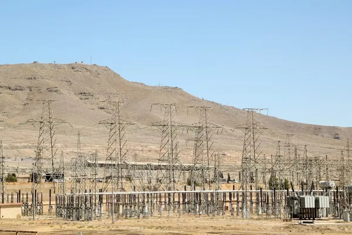 اتفاق تاريخي: قطر تزود سوريا بالغاز عبر الأردن لإنعاش الكهرباء وتحقيق الاستقرار