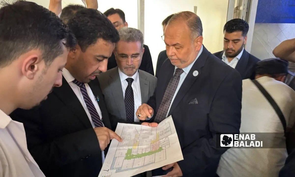 وزير الصحة يتفقد حلب ويعِد بمشاريع نوعية لتحسين القطاع الصحي