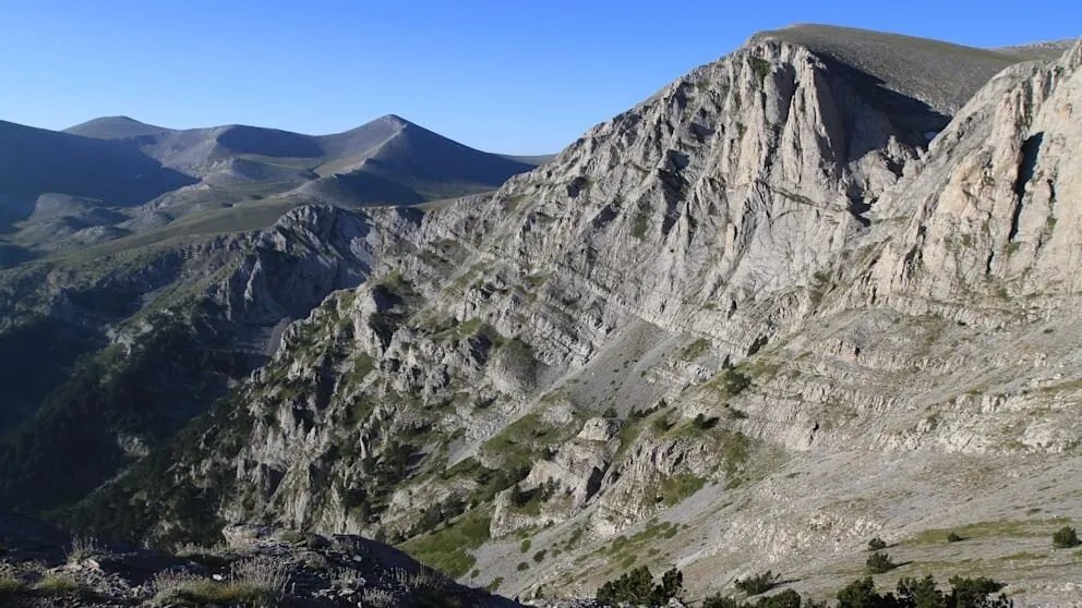 فاجعة في جبل الأوليمب: مصرع سائحة ألمانية في حادث سقوط مروع