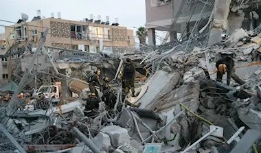 تصعيد خطير: 8 قتلى و200 جريح إسرائيلياً في هجمات صاروخية إيرانية.. والحرس الثوري يتوعد بالمزيد