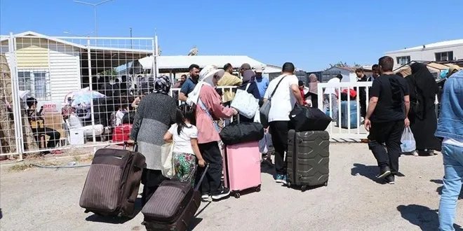 تراجع ملحوظ: أعداد السوريين تحت الحماية المؤقتة في تركيا تنخفض إلى 2.7 مليون