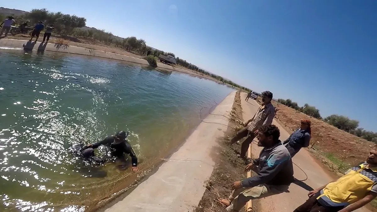 فاجعة في السفيرة: مصرع شاب غرقًا في قناة ري ليلًا