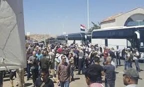 السوريون العائدون من لبنان يواجهون الإهمال والمعاناة في ظل تجاهل النظام