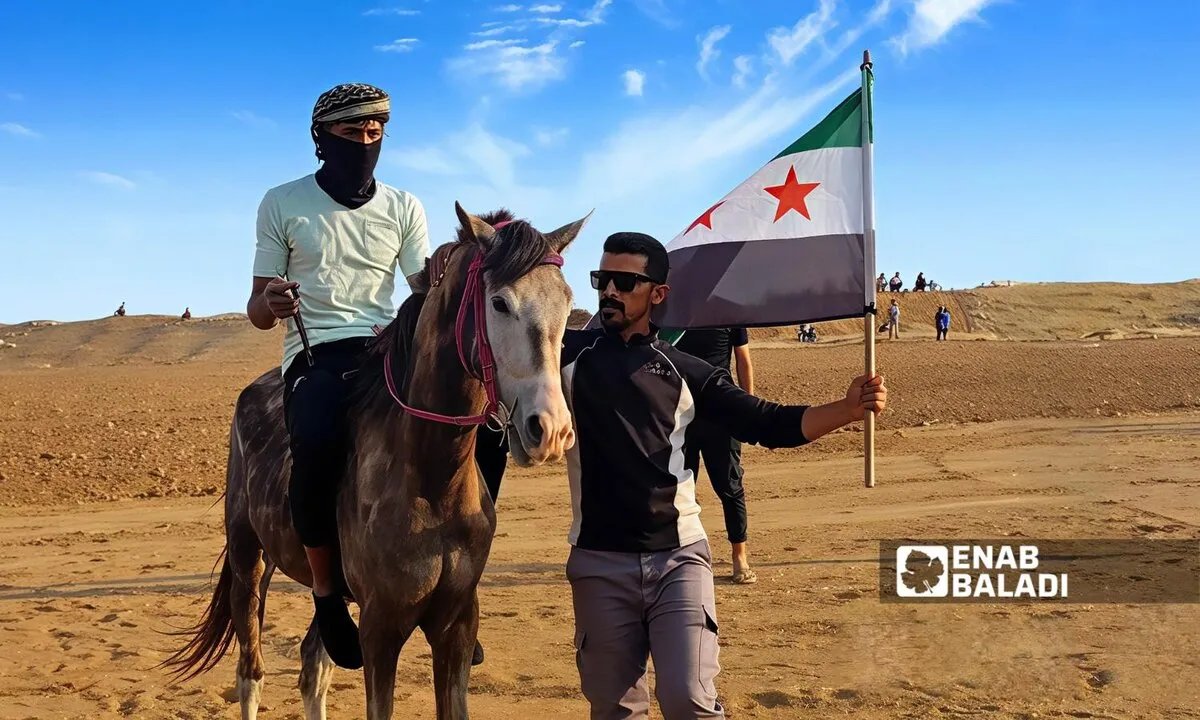 في رأس العين وتل أبيض: سباقات الخيول العربية الأصيلة تتحدى الصعاب وتحافظ على الإرث