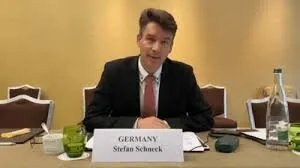 ستيفان شنيك يحذر من تفاقم الصراع ويدعو لخفض التصعيد الفوري في سوريا