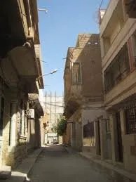 حي العرضي في دير الزور: تكدس الركام وغياب الخدمات الأساسية وسط تجاهل رسمي