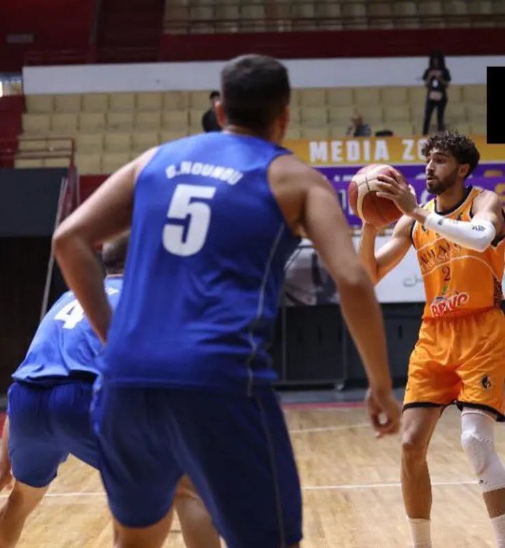 الوحدة الدمشقي يطيح بالجلاء ويتأهل إلى نهائي دوري السلة للمحترفين