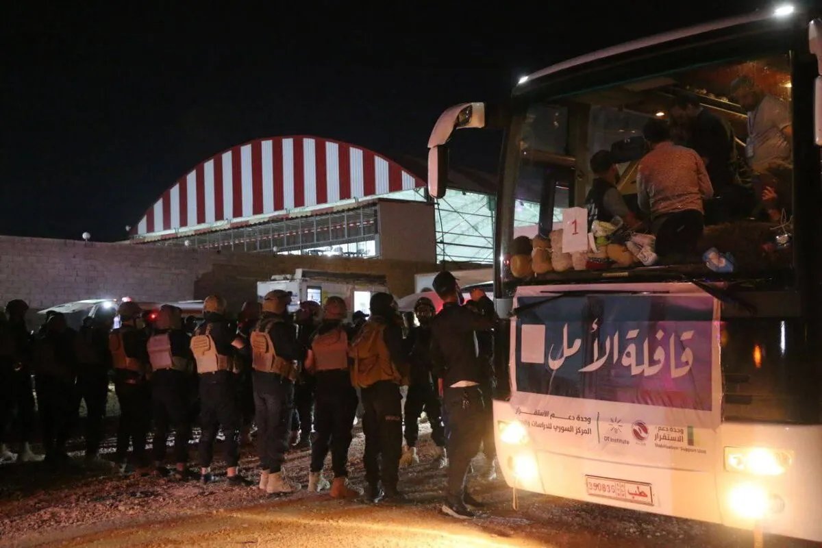 إجلاء 178 شخصًا من مخيم الهول إلى حلب ضمن "قافلة الأمل"