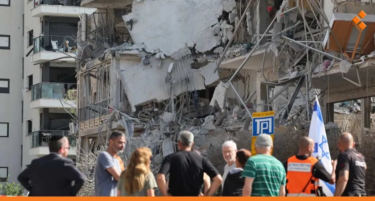 تصعيد خطير: إيران تشن هجمات صاروخية مكثفة على إسرائيل وإسرائيل ترد بضربات في طهران وتتوعد بالمزيد