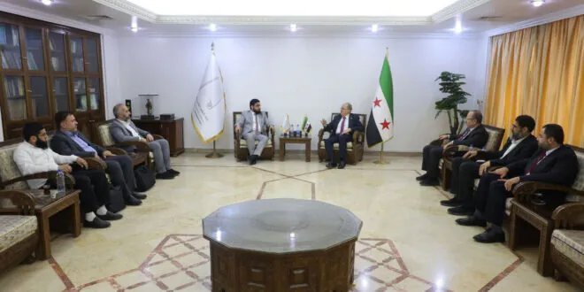 وزير التعليم العالي يناقش تطوير التعليم الجامعي الخاص في الشمال السوري مع جامعة "المعالي"