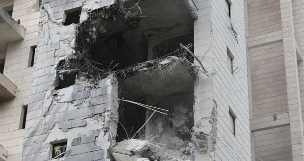 تصعيد خطير: إيران تهدد بـ"أعنف هجوم صاروخي" على إسرائيل.. وإسرائيل تتوعد خامنئي