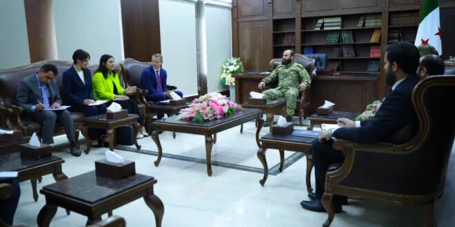 رئيس الأركان السوري يبحث مع وفد منظمة حظر الأسلحة الكيميائية آليات التعاون المشترك