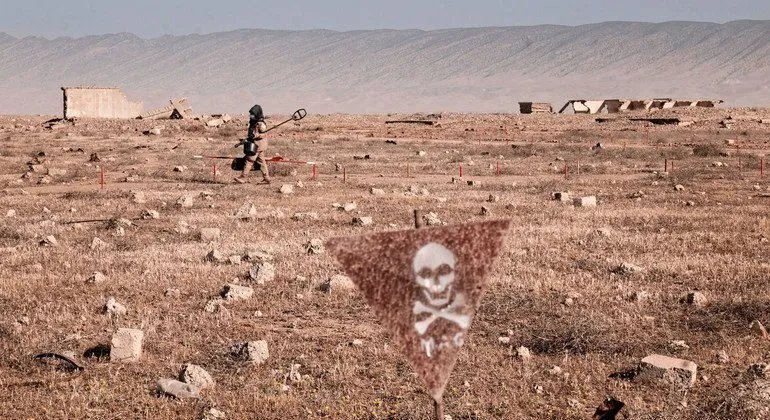 مأساة الألغام: شاب يلقى حتفه وإصابات في انفجارات متفرقة وسط وشرق سوريا