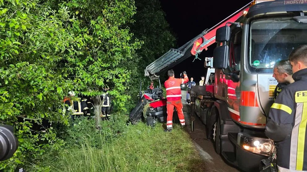 مأساة في بافاريا: مصرع مراهقين في حادث انقلاب عربة غولف