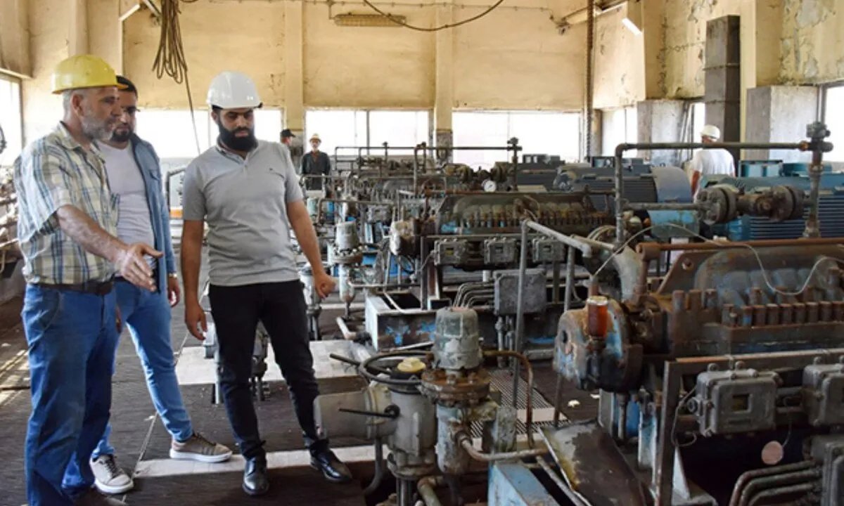 بعد توقف دام 14 عامًا: إعادة تشغيل خط النفط بين حمص وحماة لتعزيز الإمدادات