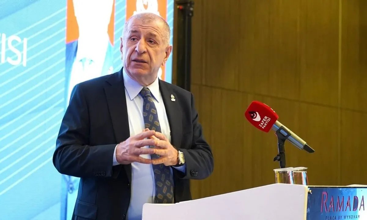 تركيا تفرج عن أوميت أوزداغ: تفاصيل التهم الموجهة لرئيس حزب الظفر المعادي للاجئين