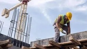 وفاة عامل سوري إثر سقوطه من مبنى مرتفع في مرسين التركية