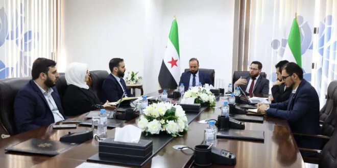 وزارتا التنمية الإدارية والإعلام تبحثان خطة شاملة لتطوير هيكلة وزارة الإعلام