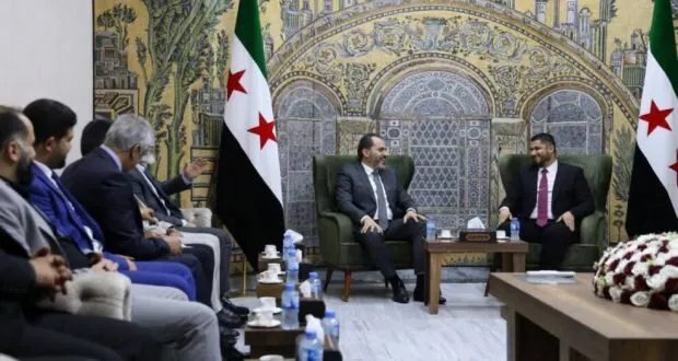 وزير السياحة يتفقد إدلب ويضع خطة لتنشيط السياحة والاستثمار