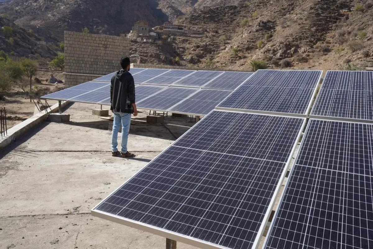 تحذير في سوريا: ألواح شمسية مستعملة تغزو الأسواق تحت ستار الجديد!