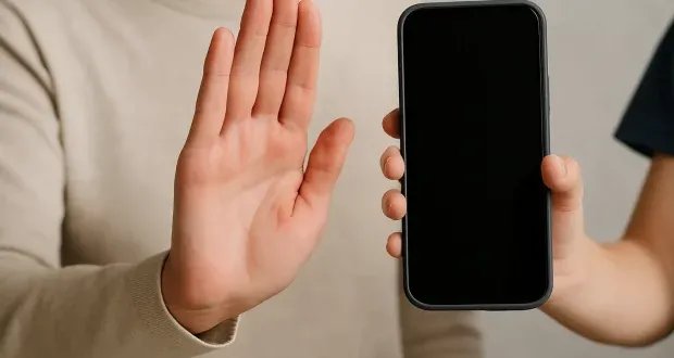 تحذير هولندي: منع الأطفال دون 15 عامًا من استخدام وسائل التواصل الاجتماعي لحماية صحتهم النفسية