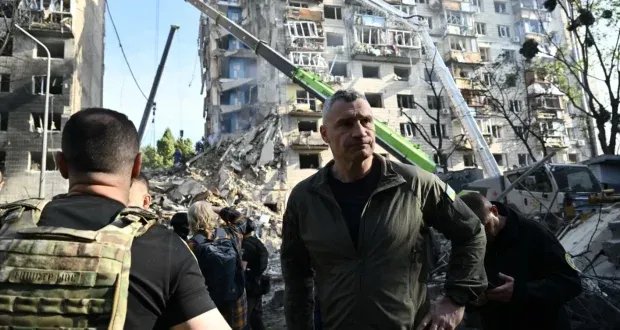 تصاعد القتلى في هجوم كييف: 21 ضحية وسط إدانة دولية