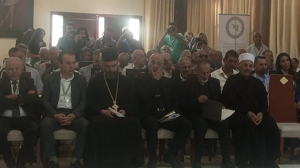 مؤتمر السويداء العام: سياسيون وناشطون يبحثون عن حلول للمحافظة وعلاقتها بالحكومة السورية