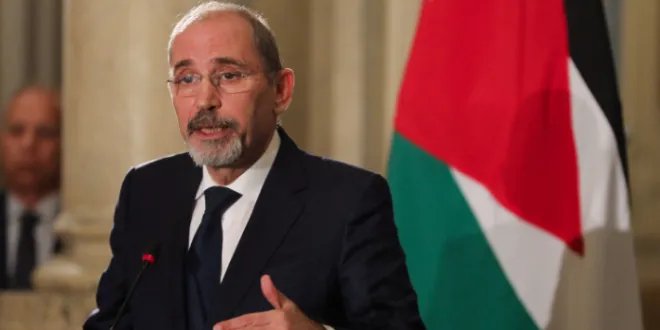 وزير الخارجية الأردني يدعو لتضافر الجهود الدولية لإعادة إعمار سوريا