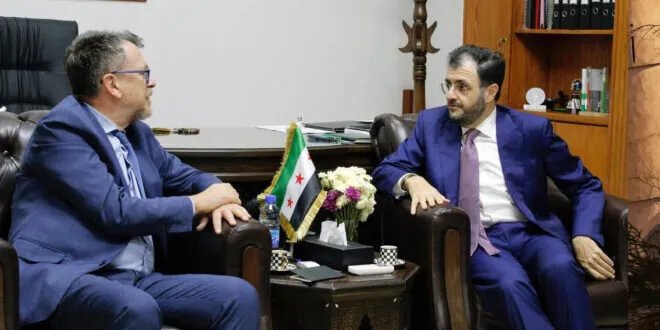 سوريا وإيطاليا تبحثان تعزيز التعاون في قطاع الاتصالات وتكنولوجيا المعلومات