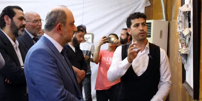 ذاكرة لا تُمحى: معرض "بقايا من الذاكرة" يجسد ألم السوريين ويحتفي بالعمارة التراثية