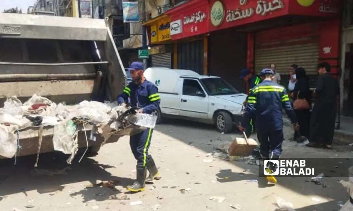 أزمة النظافة تتفاقم في حلب: نقص العمالة وتدهور المعدات يعيقان جهود التحسين