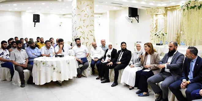 وزيرة الشؤون الاجتماعية تبحث في حمص العدالة الانتقالية ودعم الفئات الأكثر تضرراً