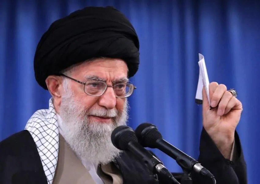 الكرملين يحذر بشدة من أي محاولة لاغتيال خامنئي بعد تهديدات إسرائيلية