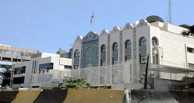 إيران تدين قصف مصياف وتنفي استهداف مستشاريها أو أسرهم