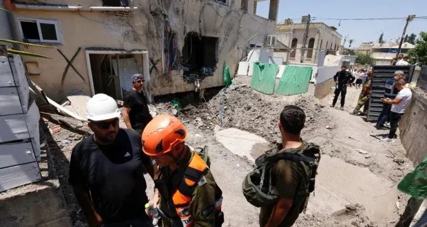 تصعيد خطير: ضربات إسرائيلية متواصلة على إيران مع عودة جزئية للإنترنت وتحذيرات من حرب مستمرة