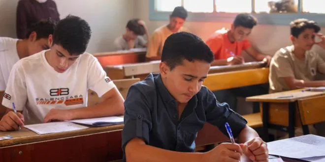 أجواء هادئة ومنظمة ترافق أول امتحانات الشهادات العامة بعد تحرير سوريا