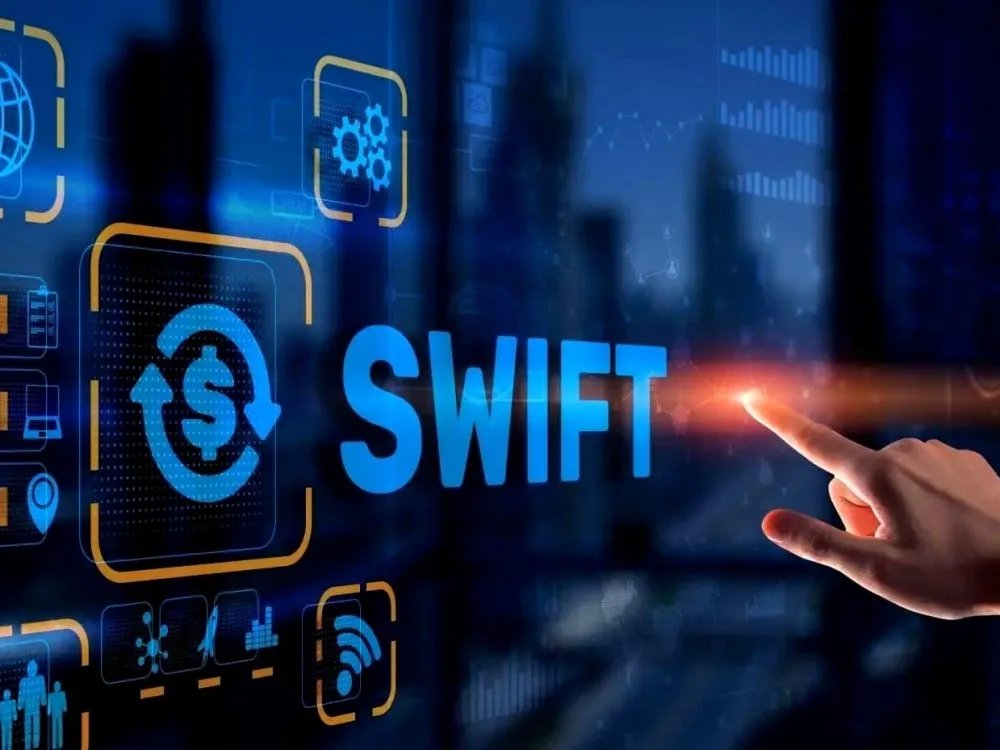 سوريا تعود إلى نظام سويفت: هل تنجح في تجاوز التحديات المالية والاقتصادية؟