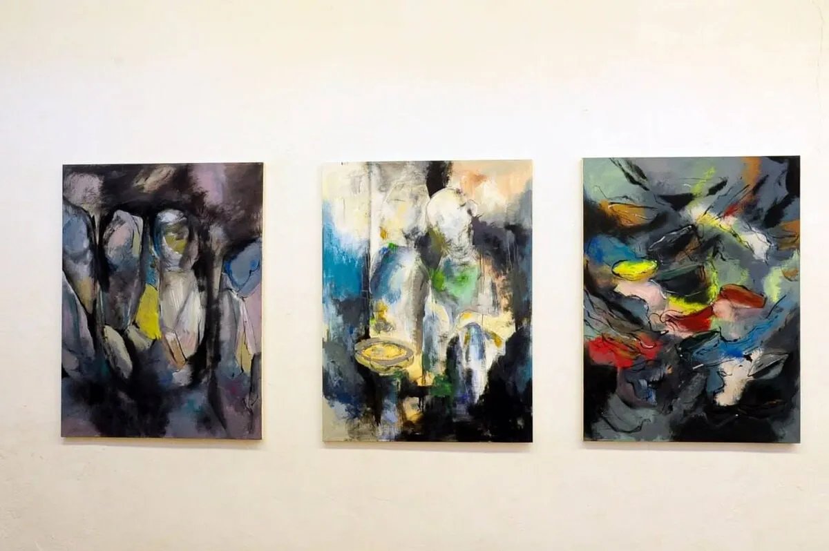 فاطمة شيخ الشباب: معرض "أنين" يوثق وجع السوريين في سنوات الثورة والحصار