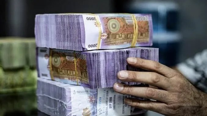 مرسوم رئاسي يرفع الرواتب 200% في سوريا: هل يساهم في تحسين المعيشة؟