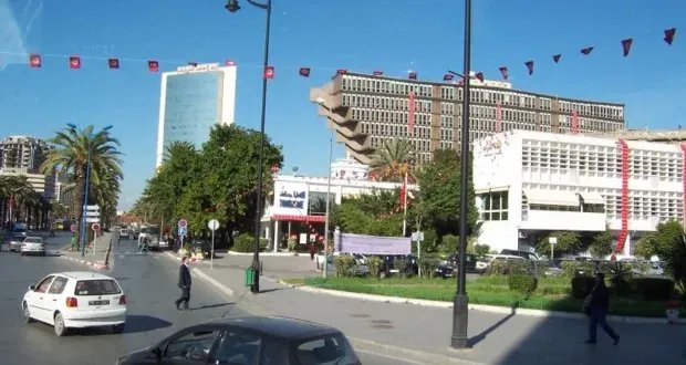 جلسة جديدة في تونس لمحاكمة معارضين بتهمة التآمر على أمن الدولة وسط مقاطعة وإضراب عن الطعام