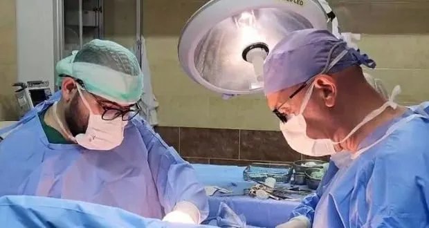 مشفى حماة الوطني: استئناف العمليات الجراحية في وحدة القثطرة الإكليلية وجراحة القلب بعد توقف للصيانة