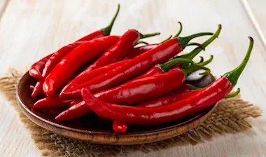 اكتشف القوة الخفية للأطعمة الحارة: فوائد صحية مذهلة تتجاوز المذاق اللاذع