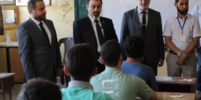 وزير التربية والداخلية السوريان يتفقدان مراكز امتحانات الدويلعة بعد تفجير الكنيسة