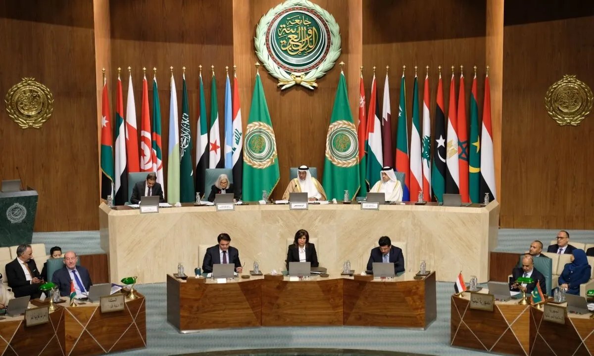 تصعيد الجهود العربية-الأمريكية لوقف الاعتداءات الإسرائيلية في سوريا