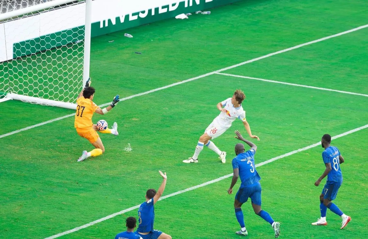 مانشستر سيتي يكتسح العين، والهلال يتعادل مع سالزبورغ في مونديال الأندية