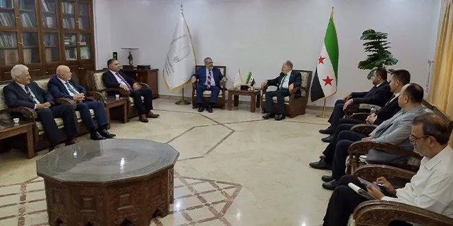 وزير التعليم العالي يبحث مع الجامعة الدولية للعلوم والنهضة في إعزاز سبل تجاوز التحديات