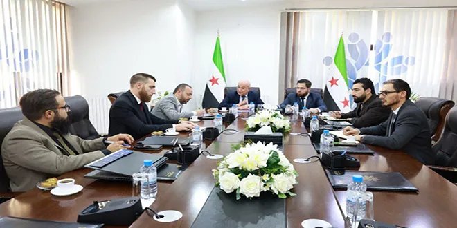 السكاف وبدر يبحثان تطوير الأداء الإداري في وزارة النقل السورية